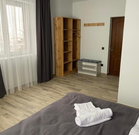 فندق Family Residence