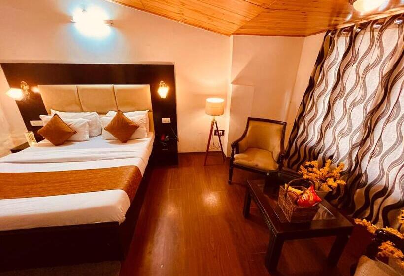 فندق The North Wind In City Center, Manali