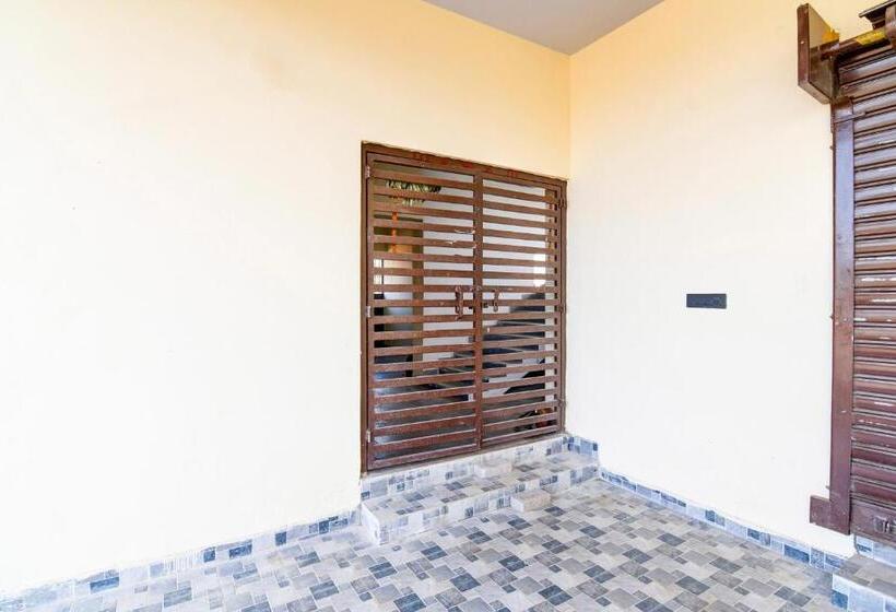 فندق Hill View Lodge &