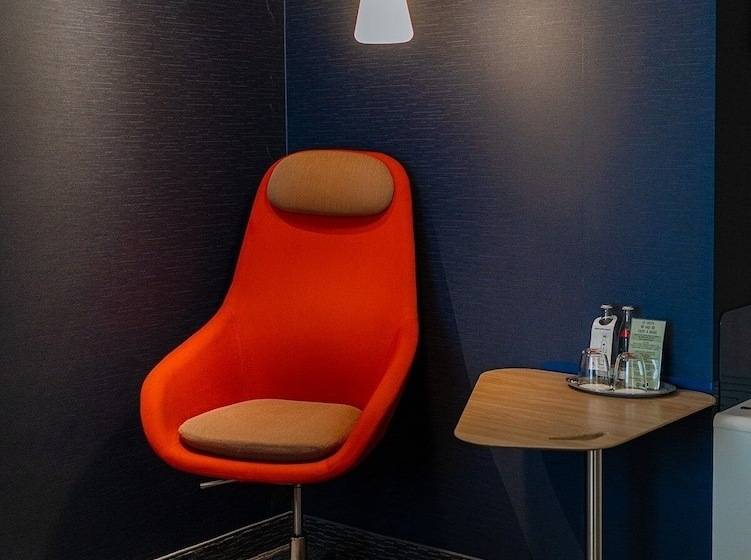 هتل Holiday Inn Express Heilbronn, An Ihg