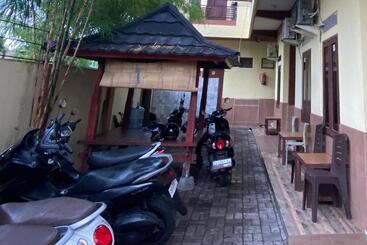 هتل Oyo 93407 Kos Sweta