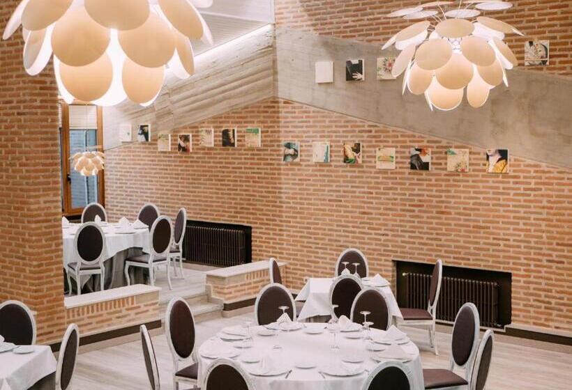 هتل Restaurante El Montico
