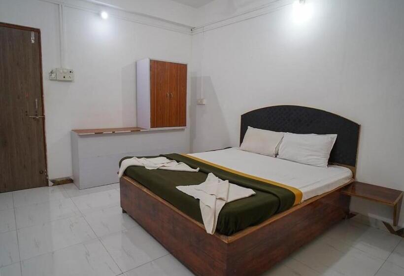 Отель Shree Residency Nagaon