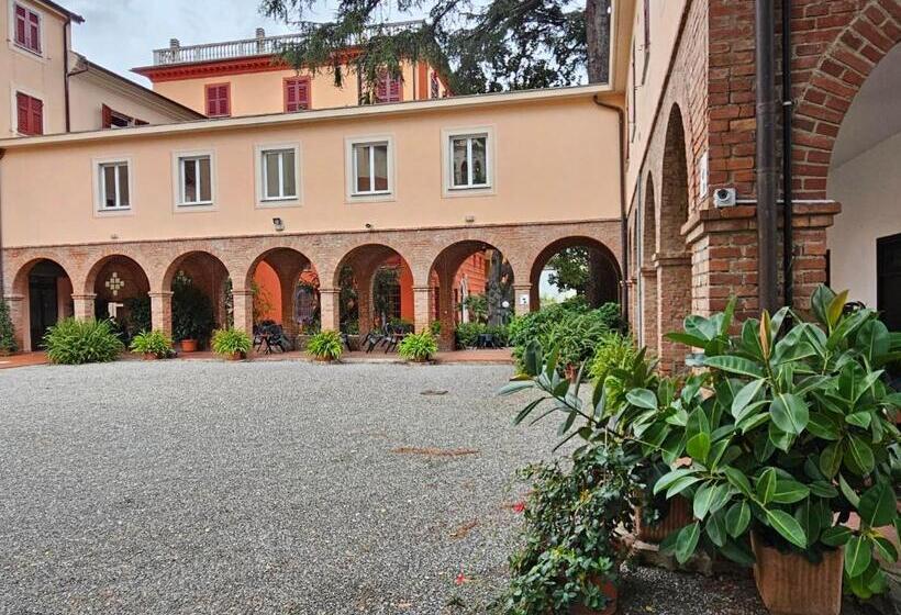 هتل Villa Glauer   D Amico