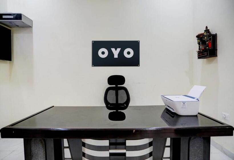 Oyo Hotel Divine