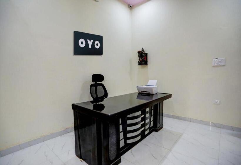 Oyo Hotel Divine