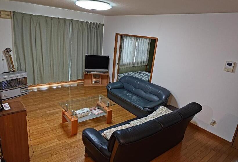 پانسیون Anna S House 駐車無料