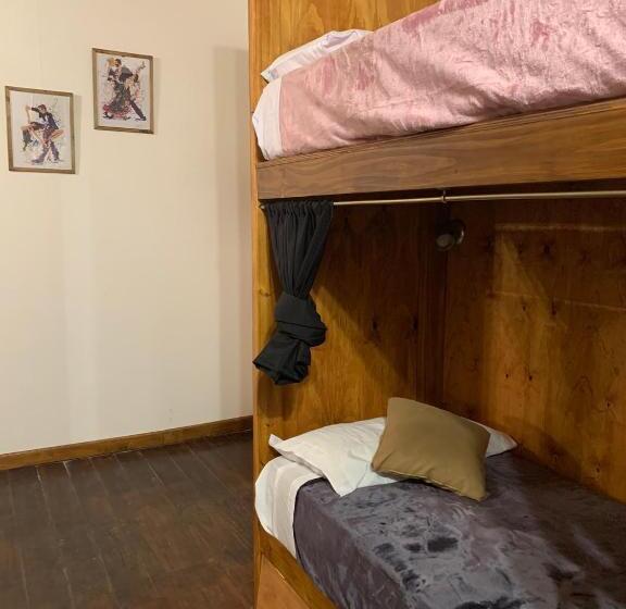 بنسيون Hostel Cosmo