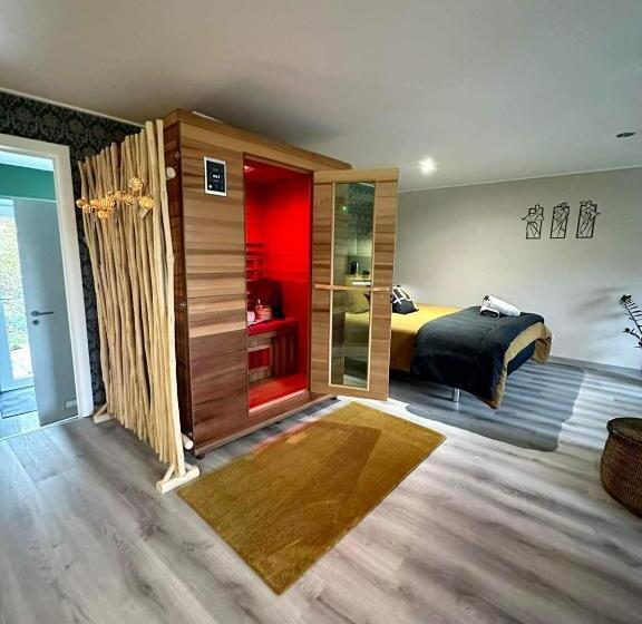 پانسیون L Entre 2   Suite Wellness