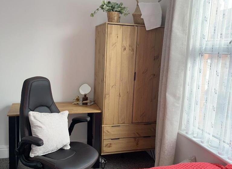 پانسیون Monk’s Lodge