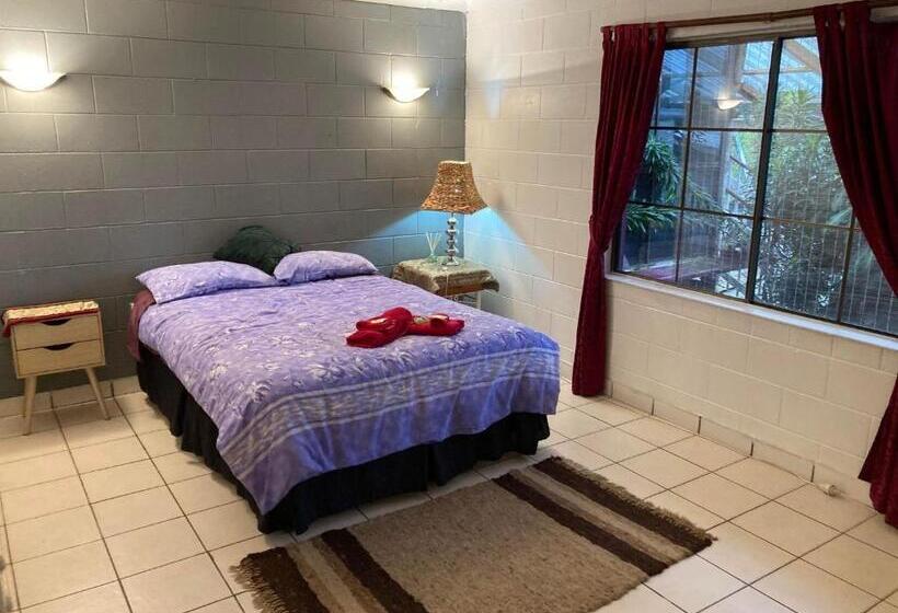 펜션 Tarzali Boho Gardens Guest House
