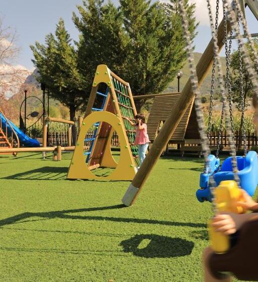 استراحتگاه Flumen Park