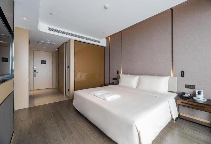 Atour Hotel Handan New Century