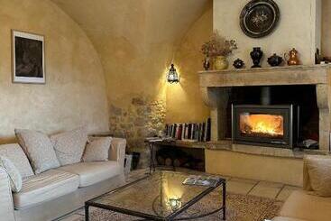 تختخواب و صبحانه Chambres D Hôtes   Le Mas Du Colombeyras