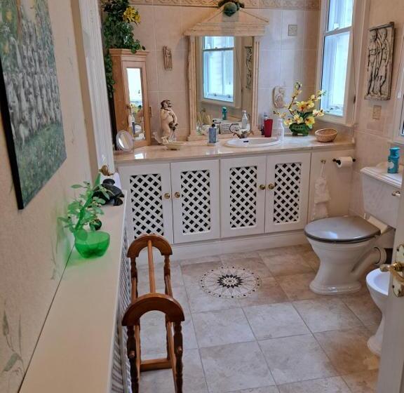 مبيت وإفطار Lloyds Penthouse