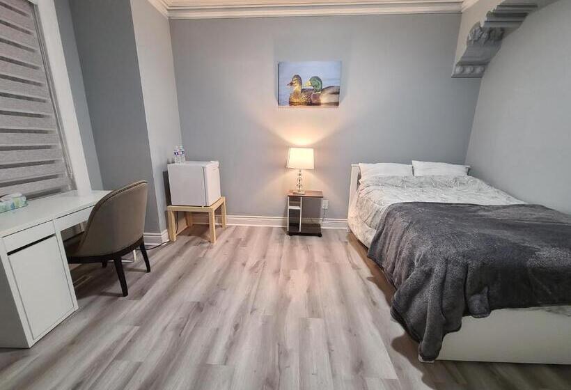 ベッドアンドブレックファースト Downtown Ottawa Spacious Room Accommodation