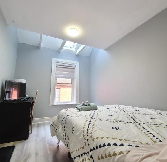 ベッドアンドブレックファースト Downtown Ottawa Spacious Room Accommodation
