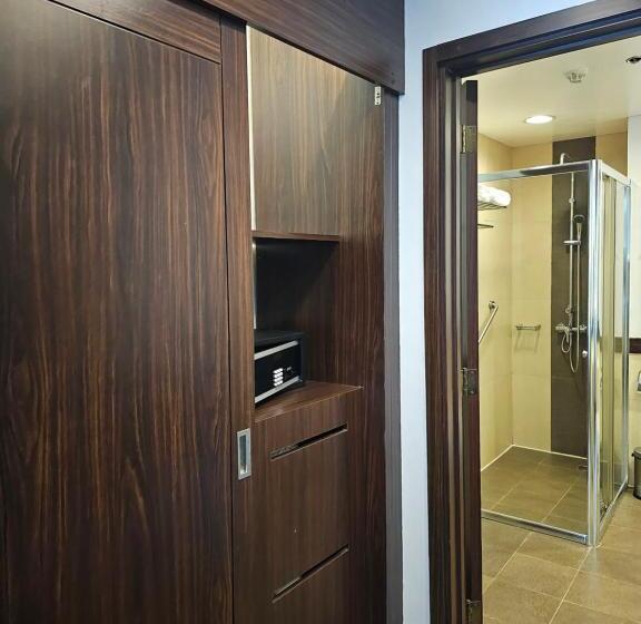 فندق Baguio Forest Lodge At Camp John Hay 004