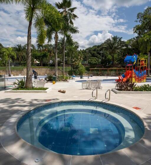 هتل Kualamaná Cafam Melgar