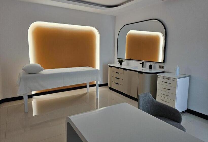 هتل Medworld Cosmos Health & Rehabilitation Center