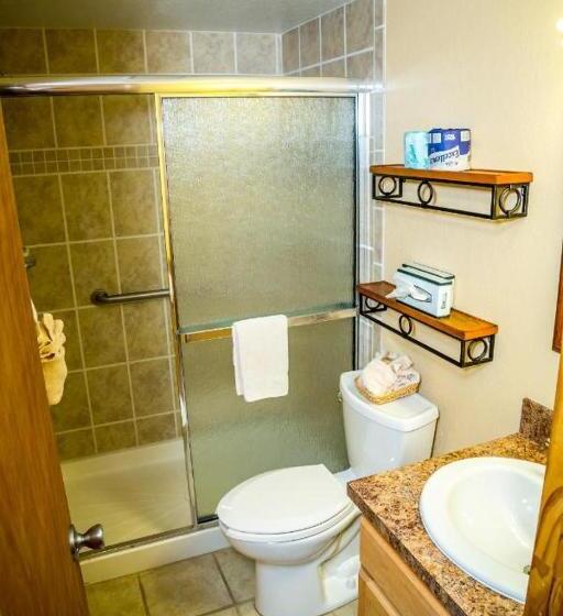 فندق Ocean Landings Resort & Racquet Club