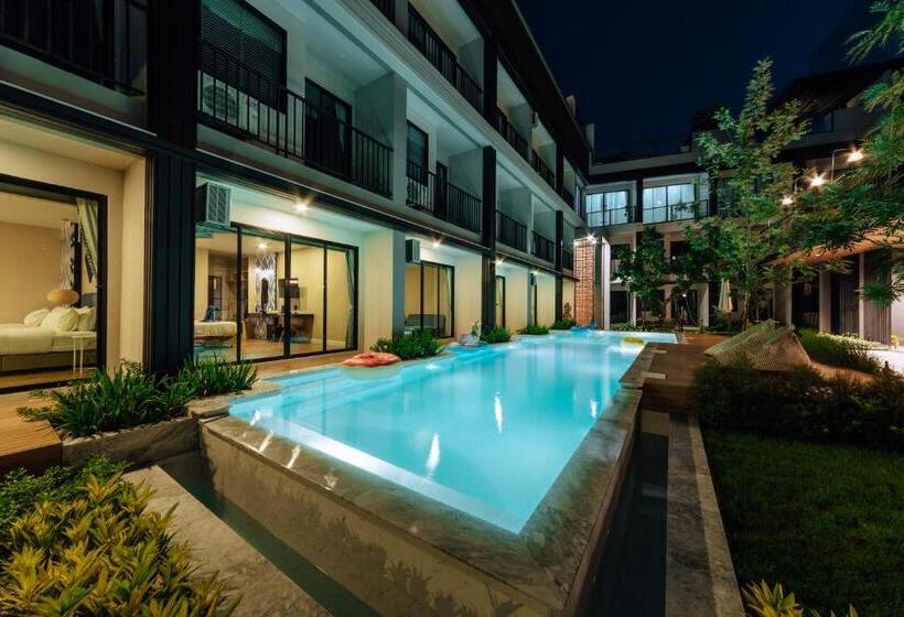هتل Phu Sakon Ville