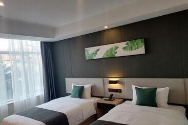 هتل Thank Inn Plus Weifang Kuiwen District Century Taihua People S Hospital