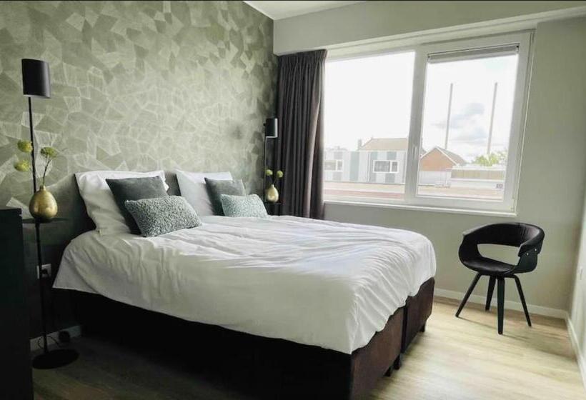 24 Single Bed Accommodation