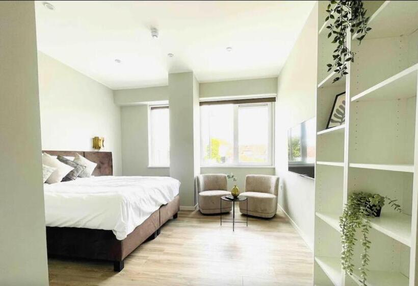 24 Single Bed Accommodation