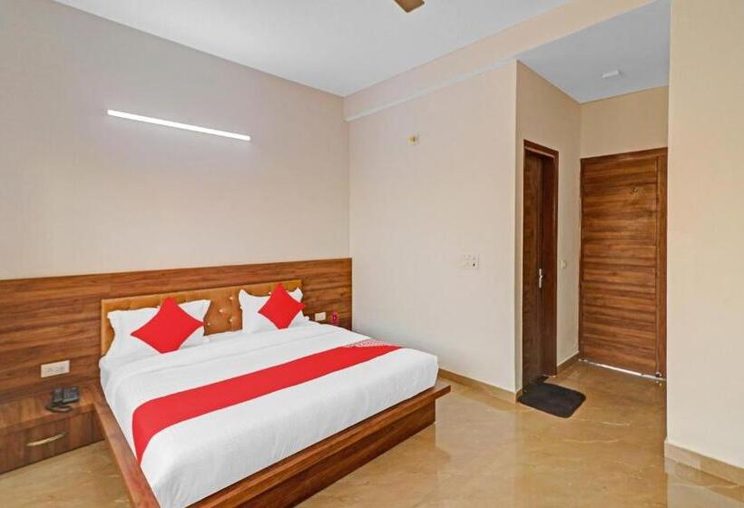 Oyo Hotel Safari Inn