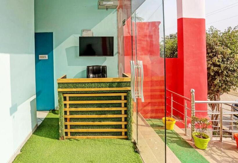 Oyo Hotel The Paradise Inn