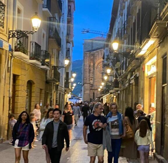 پانسیون 32 De Agostos