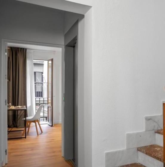 پانسیون 32 De Agostos