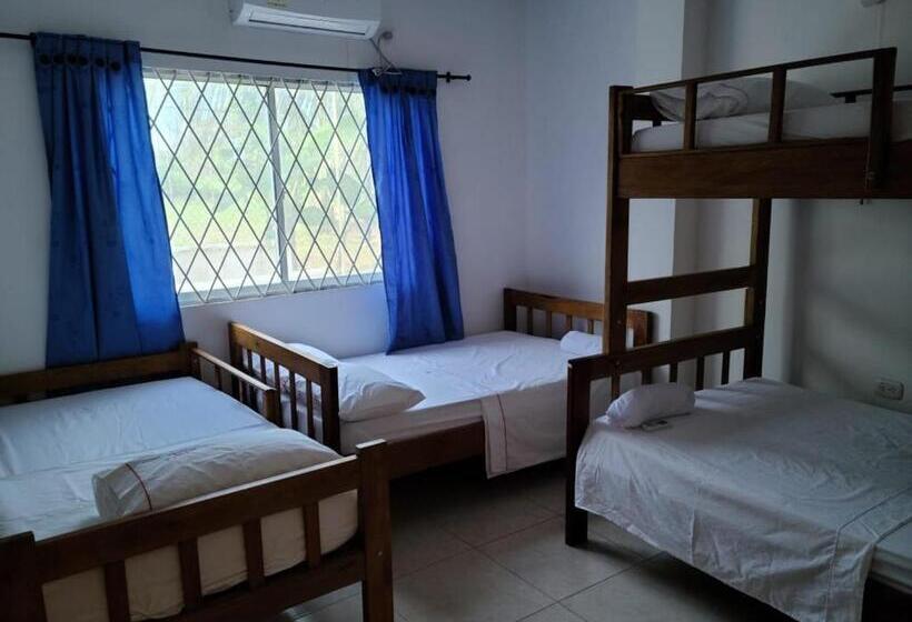 پانسیون Olamar Hostal