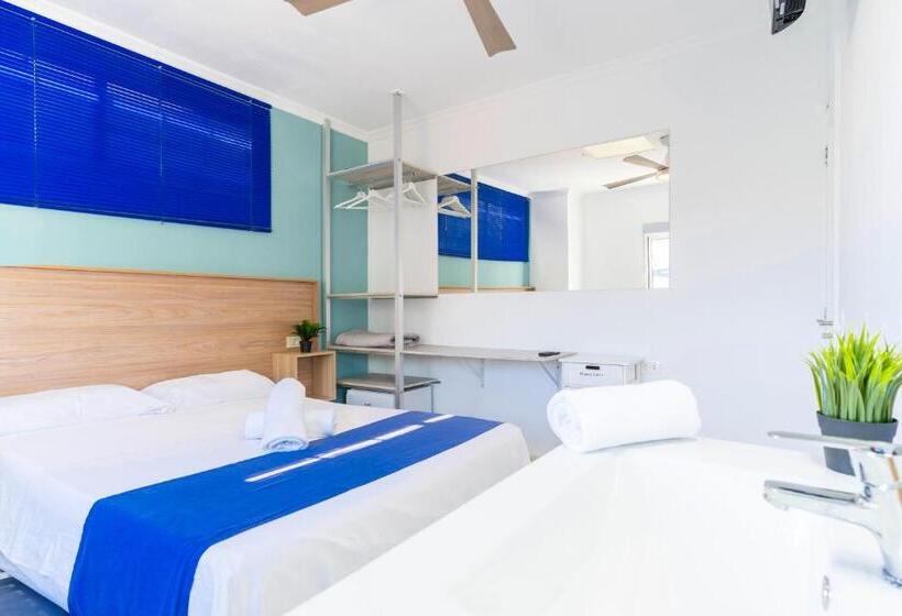 پانسیون Guest House Villa Neon Tenerife