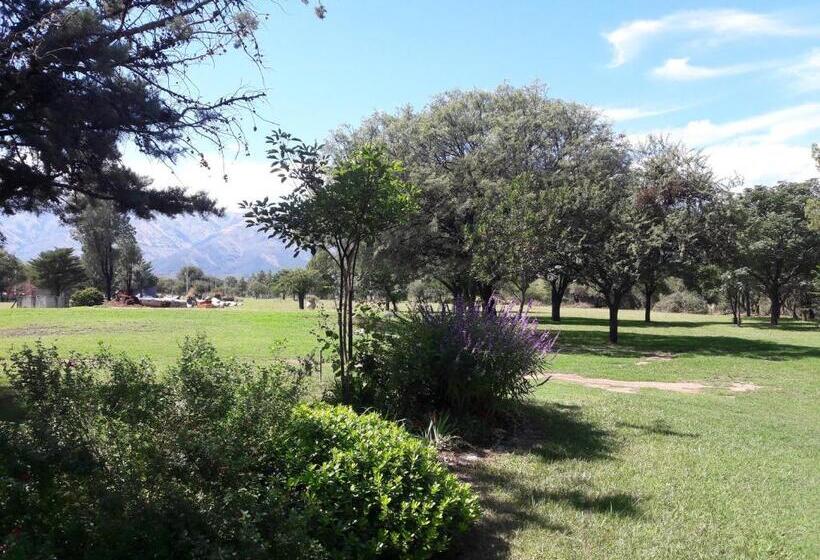 リゾートホテル El Campo Departamentos