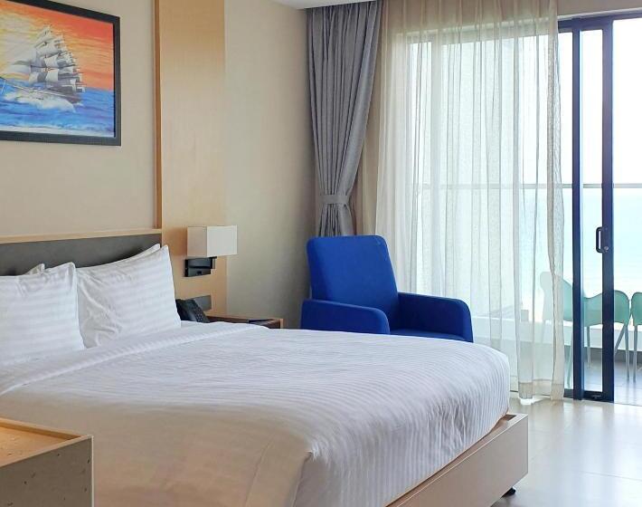 Seaview Home At Cam Ranh Beach Resort Near The Airport