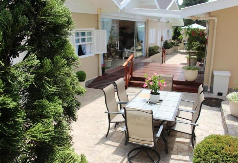 فندق صغير Pousada Suisse