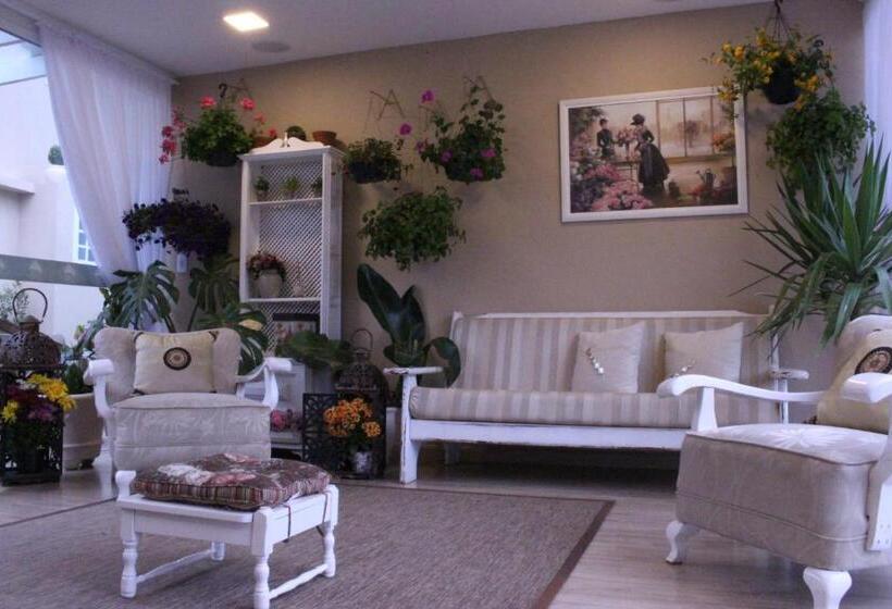 فندق صغير Pousada Suisse