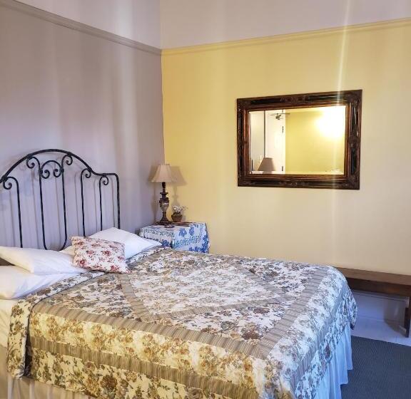 旅馆 The Eagle S Nest Inn