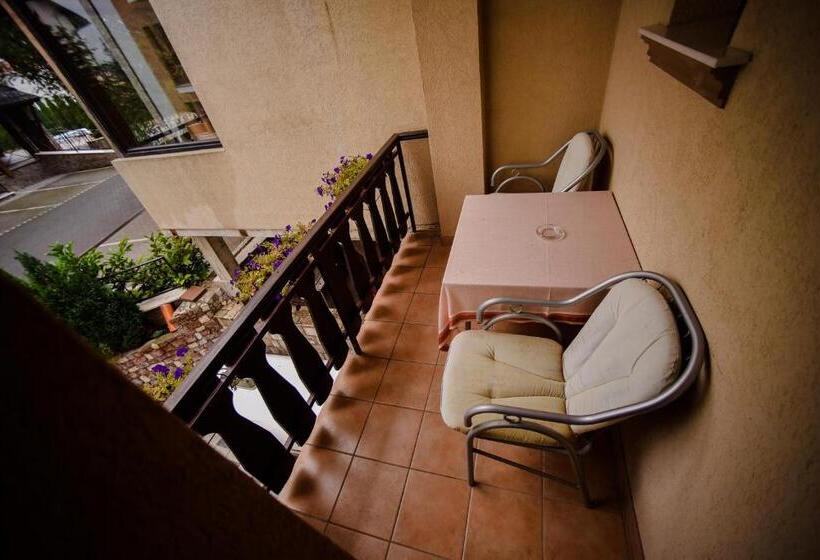 تختخواب و صبحانه Apartmani Park Kod Novice