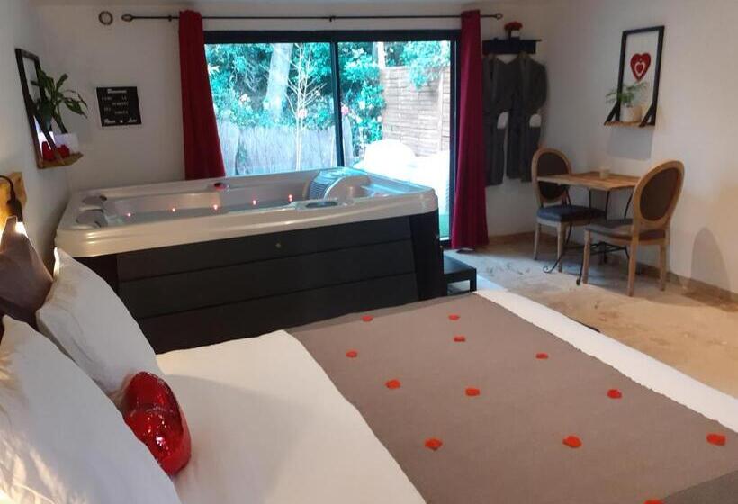 住宿加早餐  La Chambre Des Songes