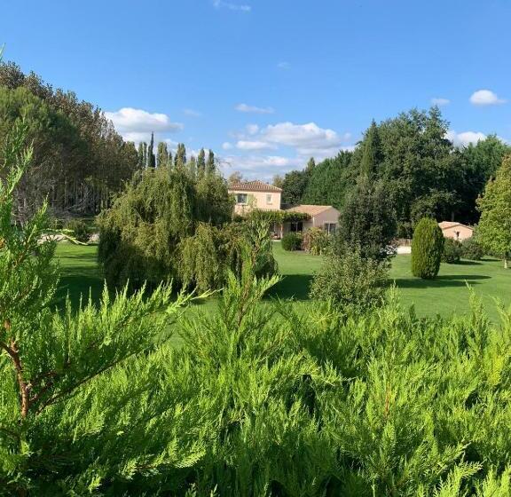 مبيت وإفطار Suite Climatisée Avec Entrée Privative Les Deux Glycines