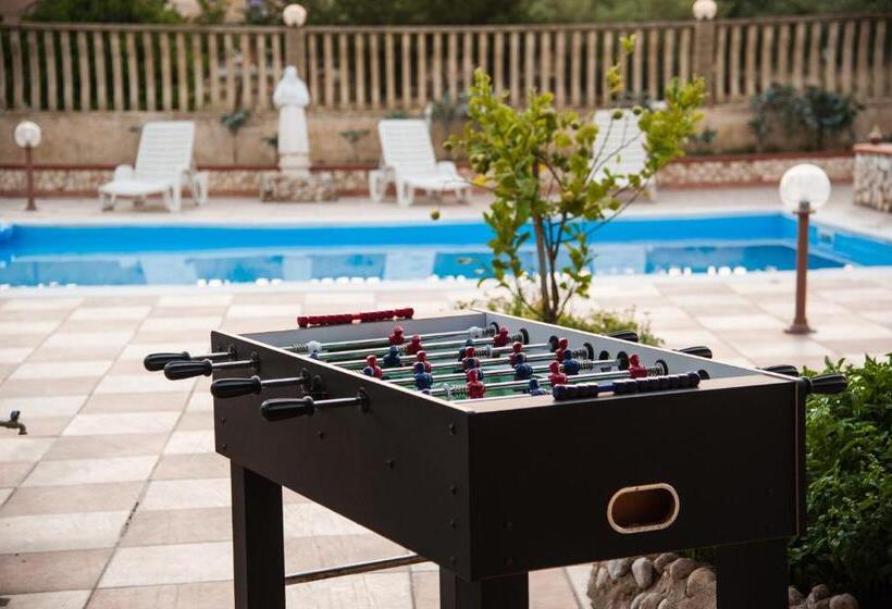 تختخواب و صبحانه Templi La Piscina