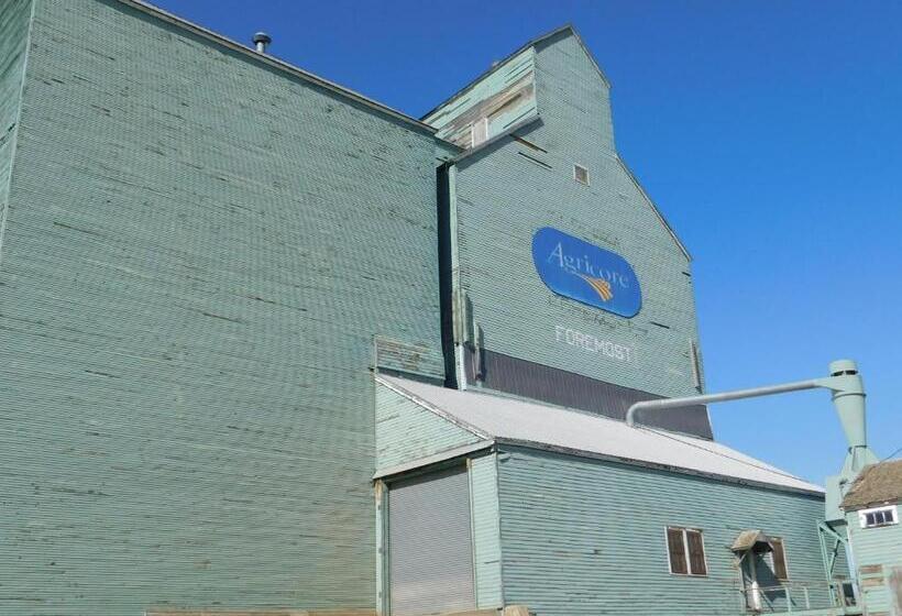 Cedar Villa Motel