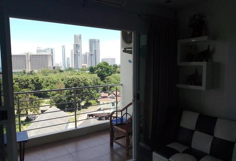 Отель Apartments Sea View Wongamat Privacy Condo