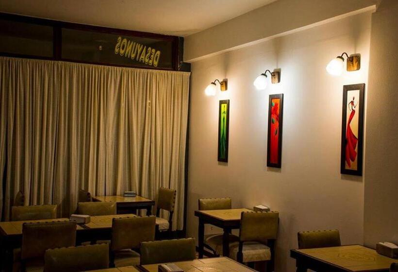 בית מלון כפרי Costa Isabel