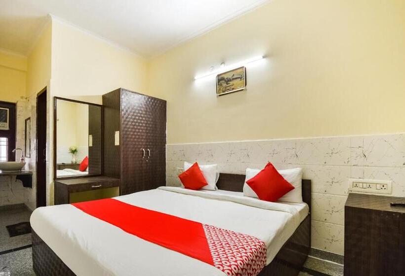 فندق Oyo Anjani Mahal Guest House