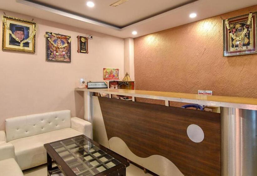 فندق Oyo Tulshi Residency