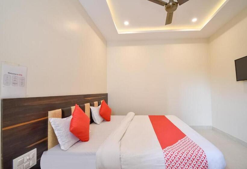 فندق Oyo Tulshi Residency